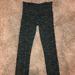 lulu lemon cropped leggings